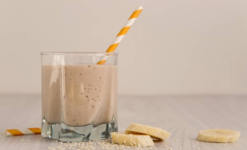 banana and coconut coffee smoothie